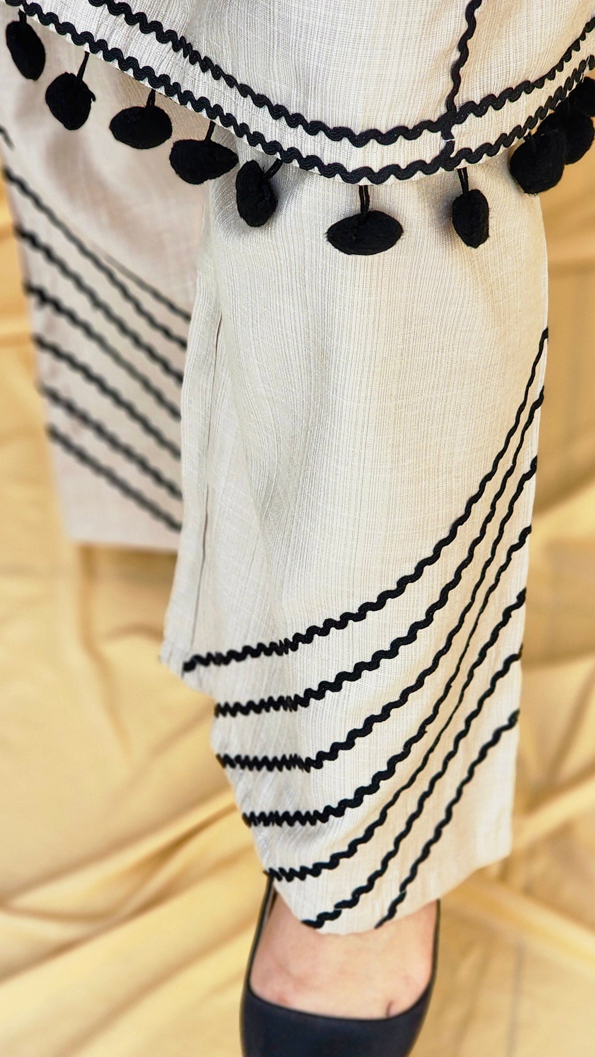 Ivory Noir | Embroidered 3-Piece Set