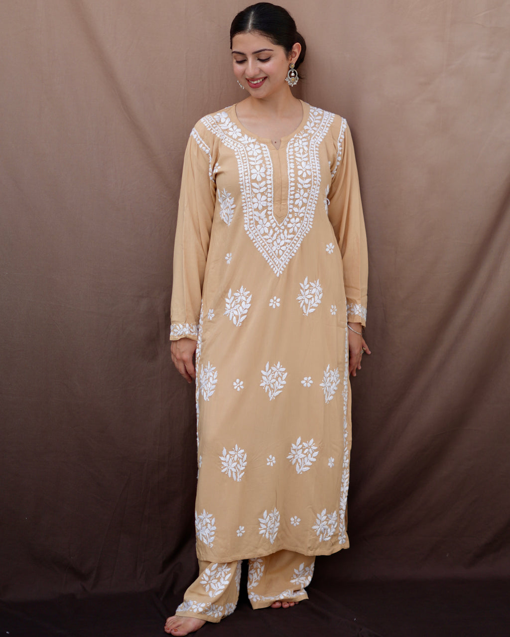 Desert Noor | Lucknowi Chikankari Kurta Set